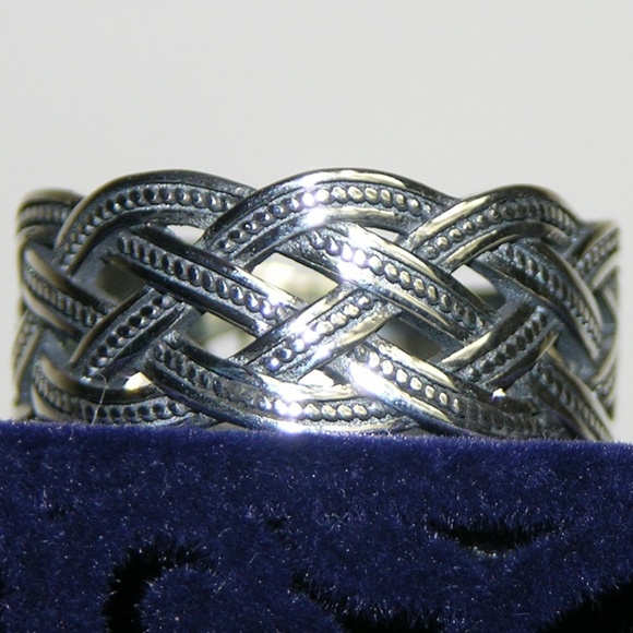 925 Sterling Silver Antiqued Braided Ring - Picture 5 of 7